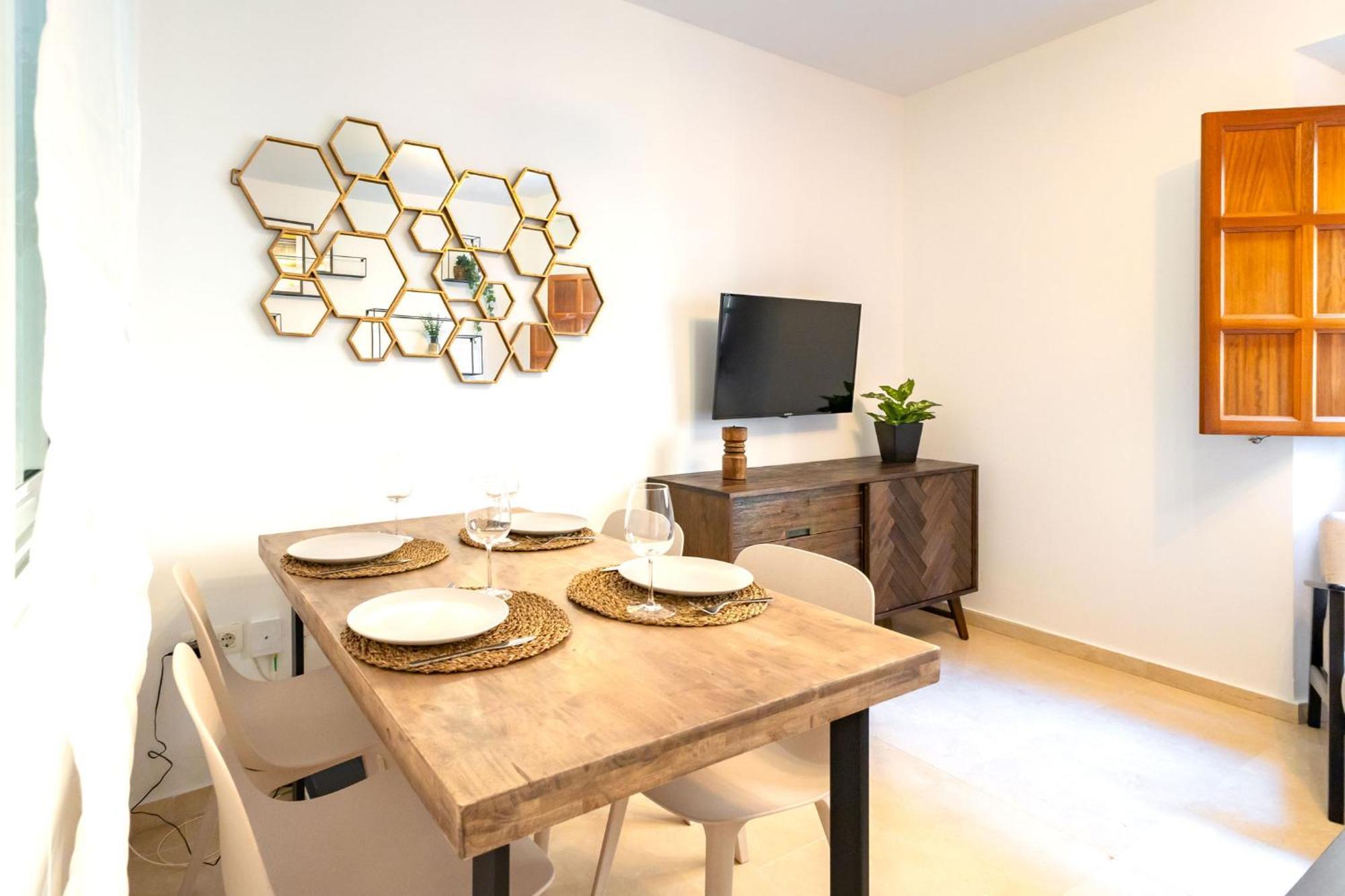 Charming 2 Bedroom Apartment At San Marcos Plaza By Ocityzen Sevilla Eksteriør bilde